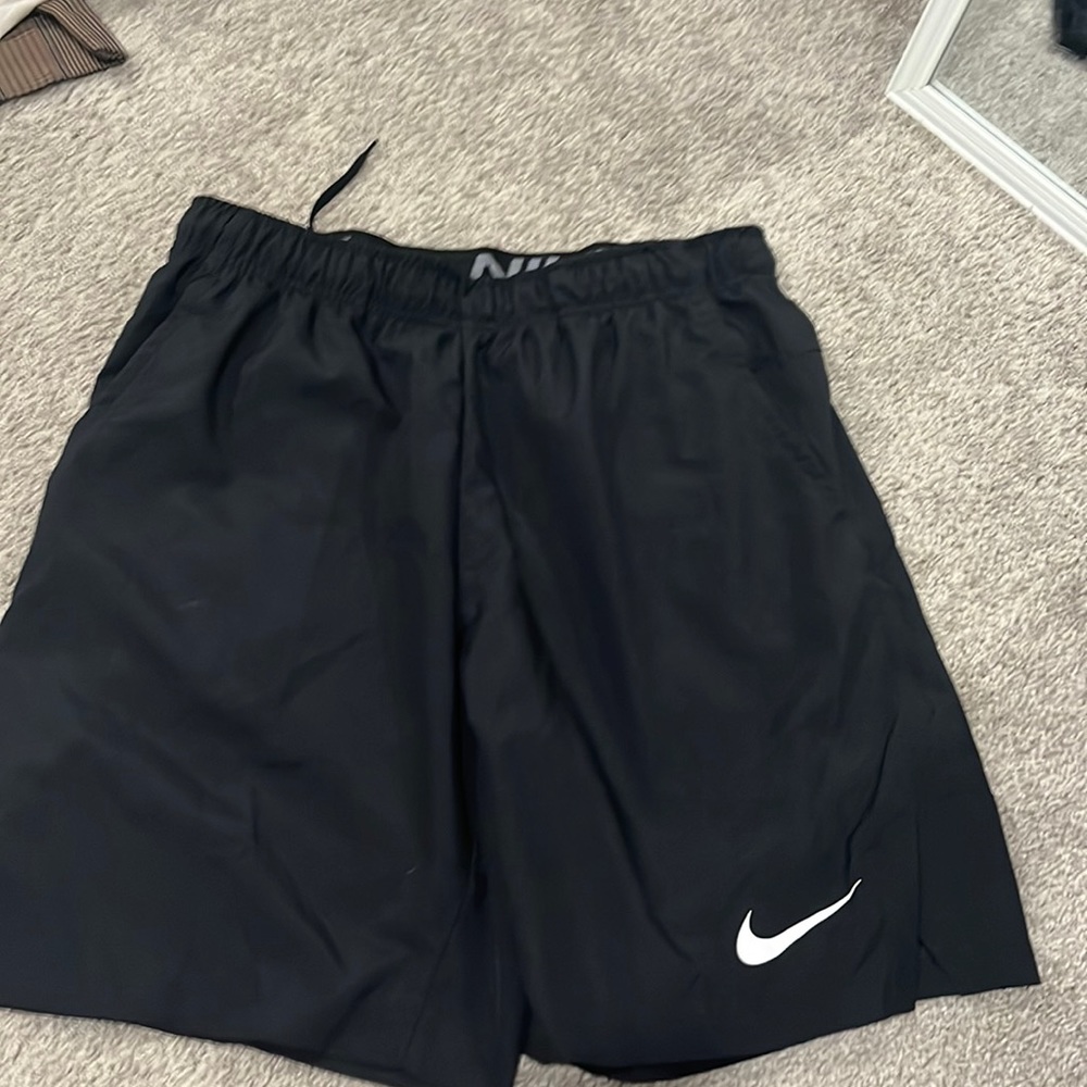 Black Nike shorts
